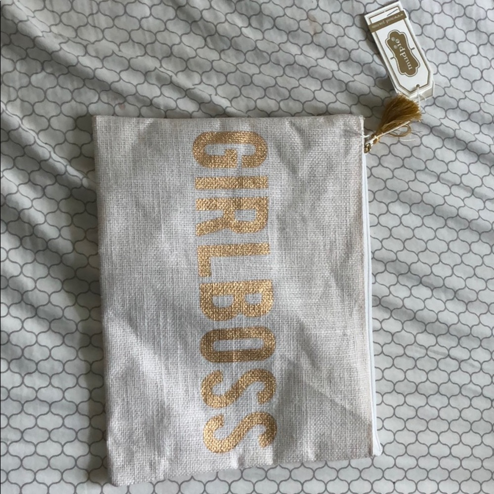 Bag with GIRLBOSS on the front